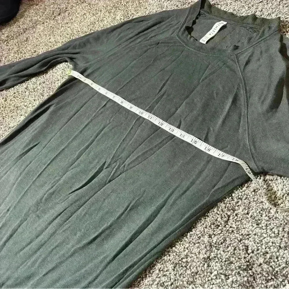Athleta Women's Size Oversized  Pullover Sweater Green Long Sleeve Size XXS - Picture 4 of 12